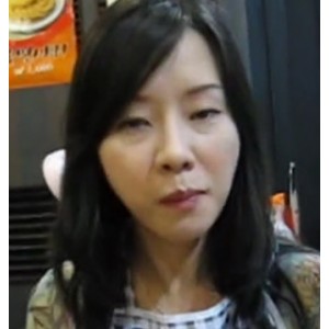 《韩G银行女职员上位领导，搭讪互动展示！全程8P四人游，高清1V版，仅900mb！》