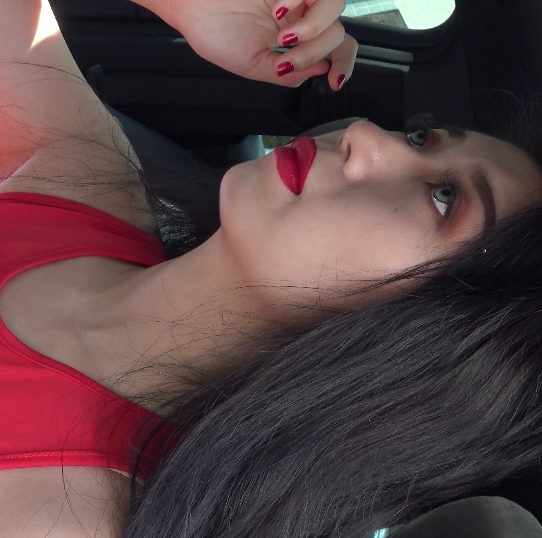 性感美女穿着连衣裙高跟展示丰满胖臀,尽情享受1V3.5G高清视频,百度云随时下载