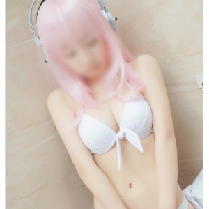 《福利姬的拇指兔福利图包，700M高清大片！》