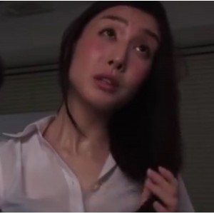 “居家女孩的风情私密瞬间，百度云为你独家解锁！”