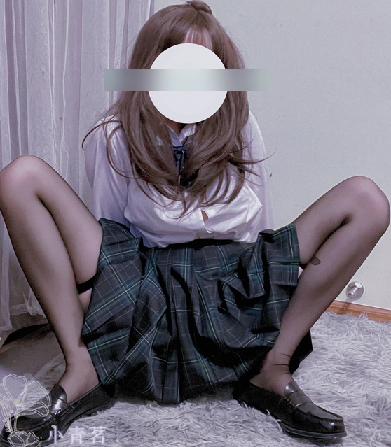 火爆推特网红小青茗，诱惑黑丝JK学妹，限时免费下载百度盘！