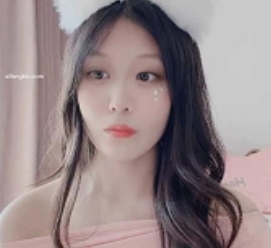 限时特惠沉浸在Mandy、LinLin和暖暖邻家女的2V高清世界，只需2.5G流量！