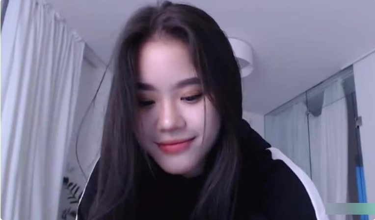 火爆推荐国际CB站最新合集：超敏感可爱妹子7V高清视频！