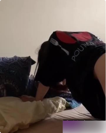 亚裔网红sadsweetpotato的三部诱人作品