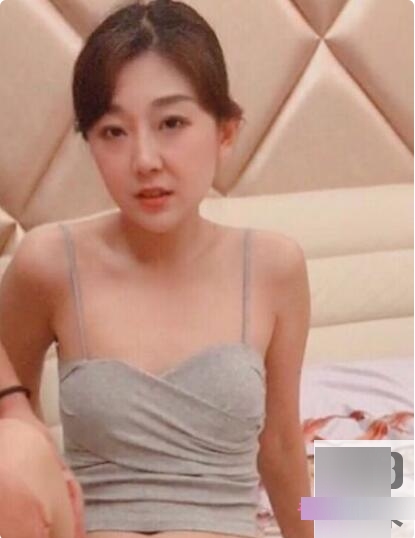 魅力无限！沉浸在酱mikic的胖子粉丝视频的诱惑世界