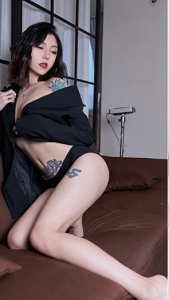 神秘浮力姬：御姐风下的妖娆成熟女人