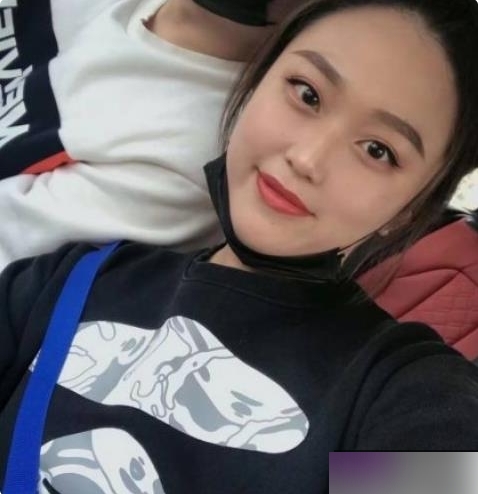 《上海女白领周琳琳的健身作品，专为富商打造的诱人享受》