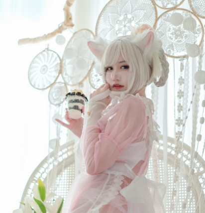 《网红动漫博主小仓千代w的私密写真曝光！让你欲罢不能的cheng+ren+shi+pin！》