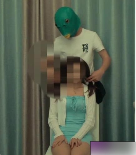 《果冻传媒》带你进入绿色的成人世界，与帽先生共享老婆的精彩作品！