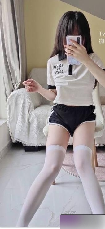 瑶瑶超乖推特上的体C服作品，让你欲罢不能！