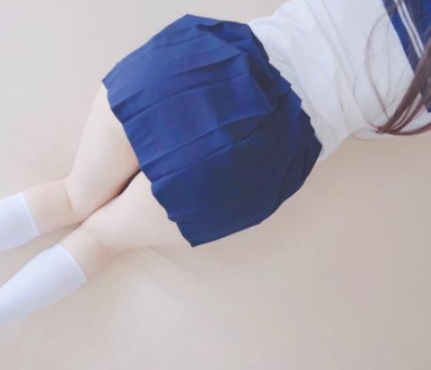 绝色JK妹子MeeHuTao69带你开启打粑粑的紫薇之旅，高清7V，1.03G火爆上贤妗