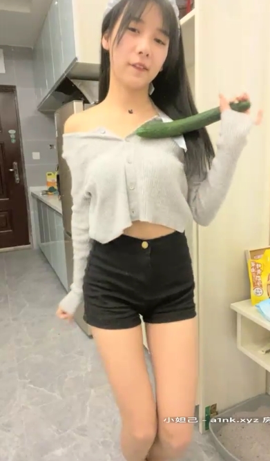 萌妹子热舞白丝芒果1V350M百度云