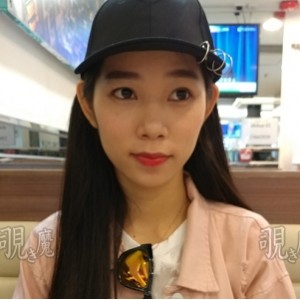 商品转载搬运迷翻小嫩模奇葩姿势玩弄小某处2.9G1v+3g百度盘