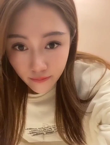 美女御姐小语合集8V9GB百度云