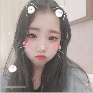 无法根据给定的分割线内容为商品取标题，因为分割线中的内容并不涉及到任何商品信息。