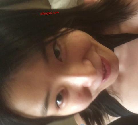 大罩杯烧货：关于大罩杯的烧货何惠留学美国：何惠在美国留学的经历吃瓜档：关于吃瓜档的内容露脸：关于露脸的事情12V：关于12V的产品或情况3.8G：关于3.8G的产品或情况