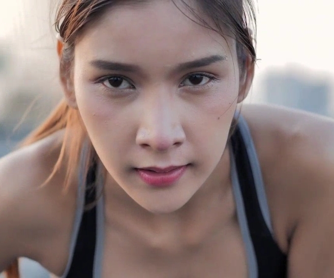 高价自购:未展示的高清原档,28.7G的91大神11V视频