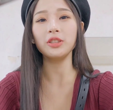 婕咪美容室开业，尽显美少女风采