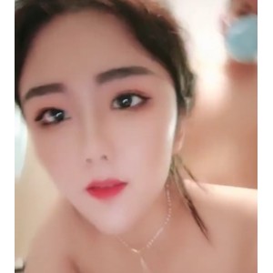 免费自行打包的大罩杯网红粉丝互动视频1v636m（百度云）