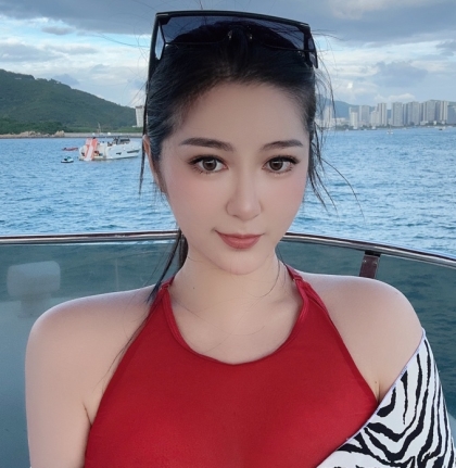 转载搬运的微密圈小王同学的1126-1130小合集，共有97张图片，包括6V和940M的内容，可以在百度盘上找到。