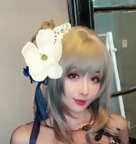 网红美女喵酱推出的最新作品-凉凉子光剑变装套装