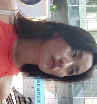 丰满美女高跟连衣裙视频