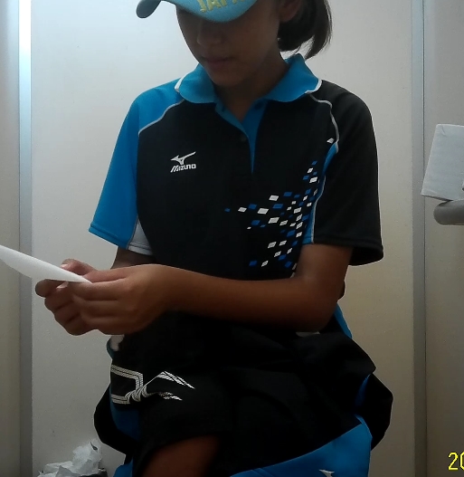 体育训练馆网球暑假拍摄学妹大姨妈