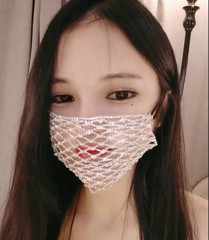 主播苏苏双洞齐擦视频，1V，1.12G，百度盘