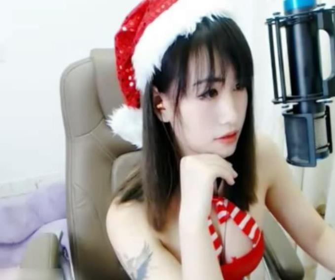 魅心主播户外私拍精品展示