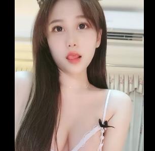 半糖超级精选御姐主播雪雪2v3g