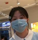 近距离拍摄面包店摸血压，记录猎奇血压升高