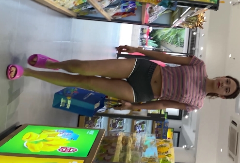 紧身热裤，长腿，翘臀的美女视频（百度云）