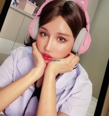 辛尤里的人气网红付费视频在百度云上发布