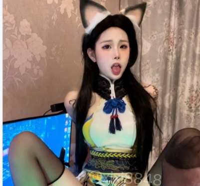 极美网红宝藏女孩的3人游活动