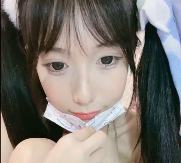 梨酱13v12g，微博网红，不爱吃青菜