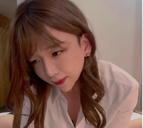 伪娘服装品牌TS-JIEUN推出的仙女棒凤凰洞2V-333M