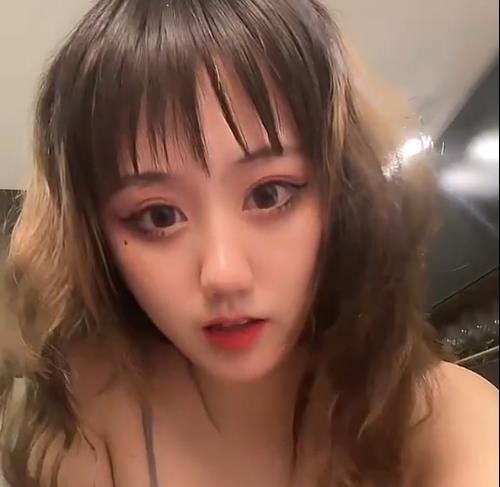 疯狂抖音：新篇，播着播着就封了