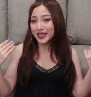 自己掰开的大jb草（自己掰开的大草）