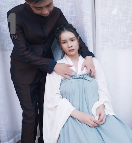 自行打包的汉服表妹弹琴视频（免费）