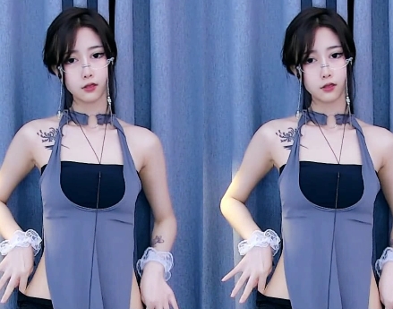 独家首发！CC虎牙斗鱼主播念可的标杆定制热舞，全新20V版本，高清画质，文件大小3.06G，百度盘下载。