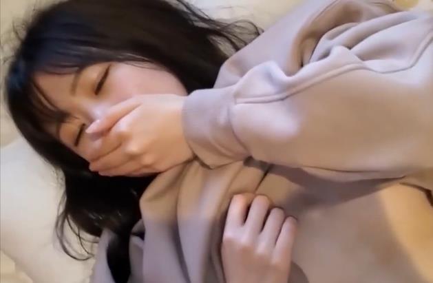 长发美少女皮肤白皙T内S1V642M