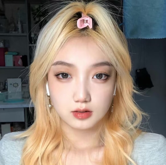 反差婊：2022年最新反差界天花板精品泄密百度盘