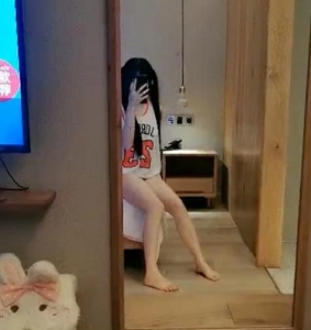 超人气可爱幼齿粉嫩罗莉妹胖次猫