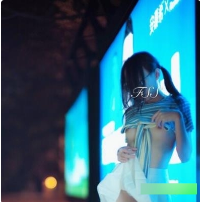 本土妹子FSS冯珊珊高颜值稀缺散播合集