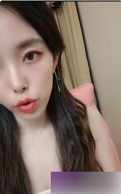 气质美女徐婉婉的百度顽皮风格