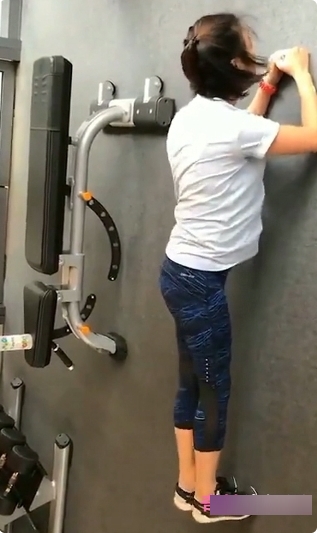 莉莉姐姐的无可挑剔颜值，广州御姐