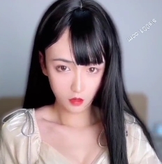 黑丝伪娘床上棒子放飞自我仙液狂喷1V+165M