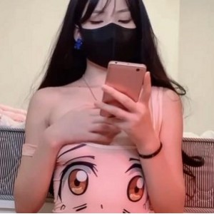 御姐桃酱黑丝死库水1V301M