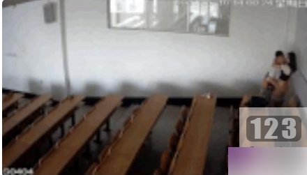 监控泄露事件：学生情侣的私密作品曝光