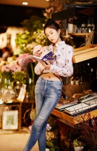 奇妙独家：网络P站高颜值女孩优优的珍贵合集